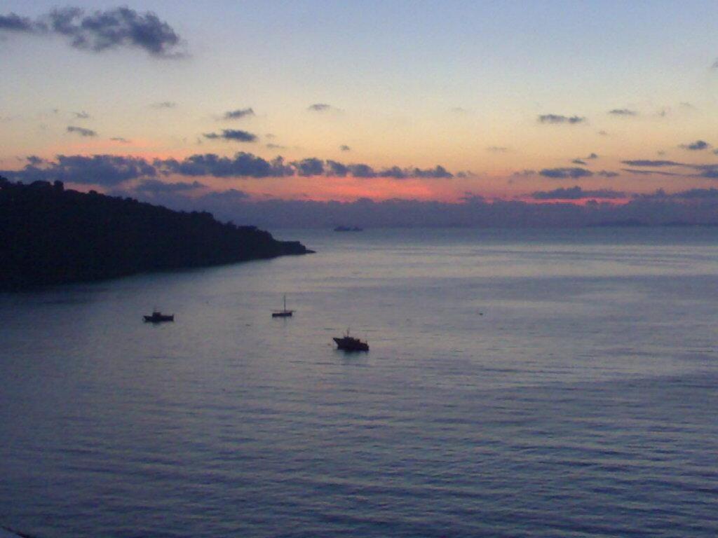 B&B I Viaggi Di Edo Crotone Bagian luar foto