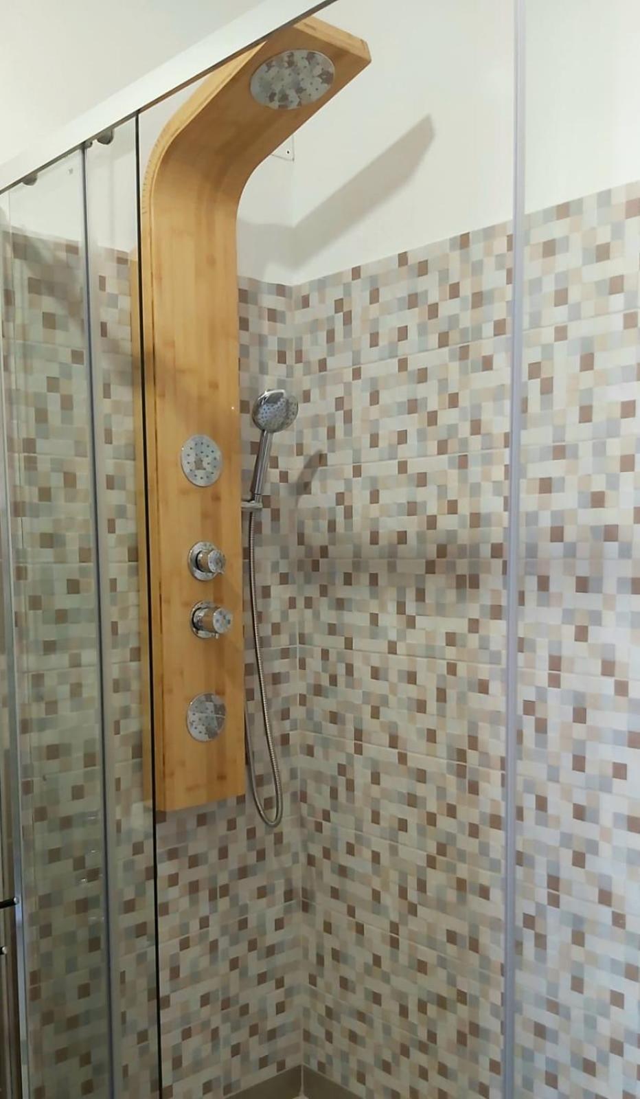 B&B I Viaggi Di Edo Crotone Bagian luar foto